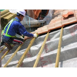 Tyvek ® Supro made by DuPont.